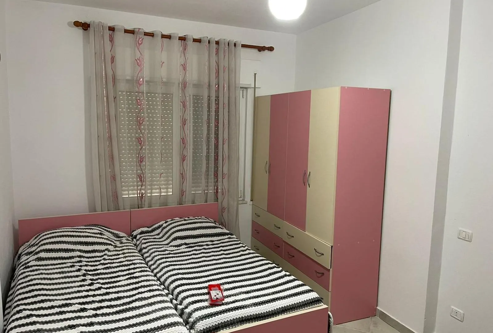 Apartament Me Qera Ditore 2+1 Durres 0*,  Albania